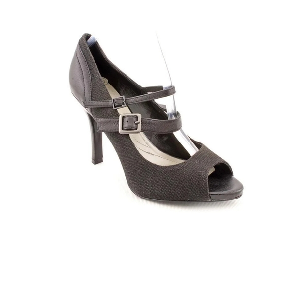 Tahari "Dani" peep toe pumps - size 6 - Picture 6 of 6